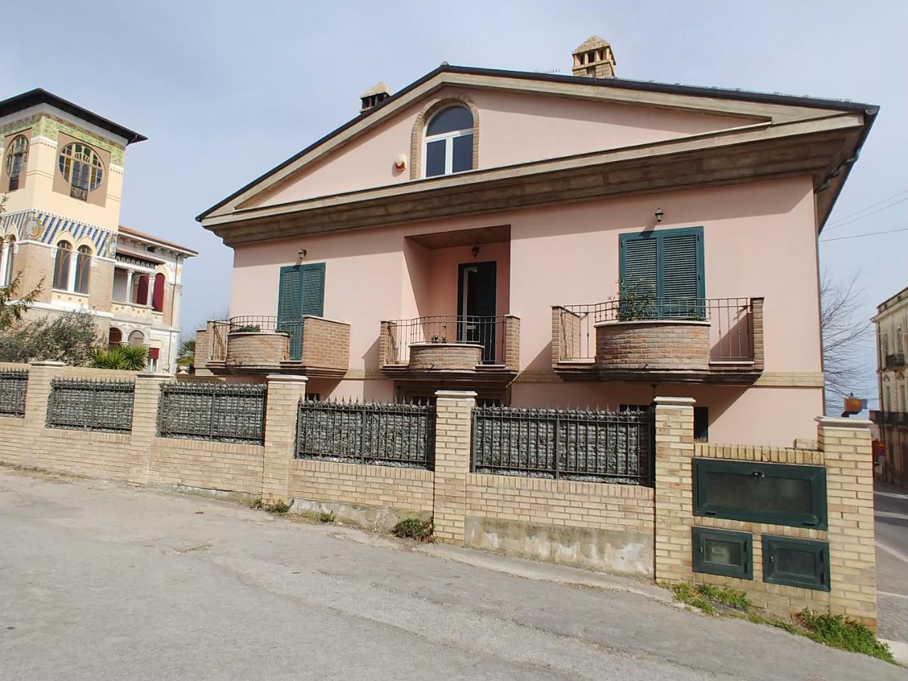 Benvenuti In Casa Abruzzo Giulianova Exterior photo